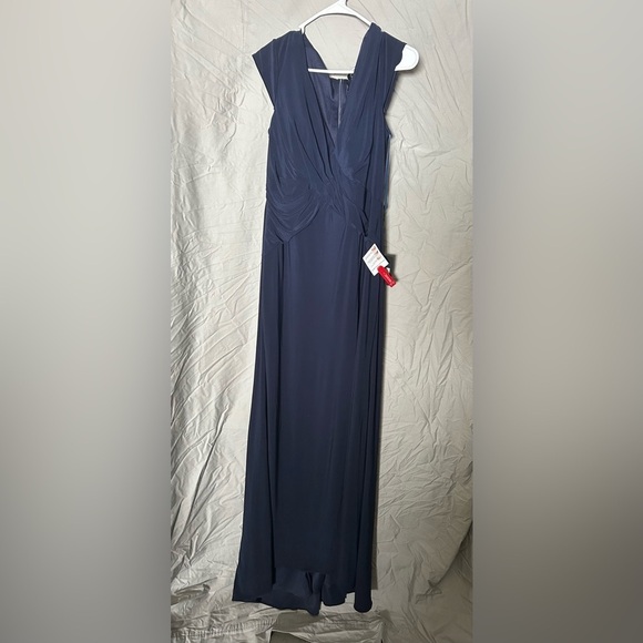 Mac Duggal 26504 NWT V-NECK RUCHED JERSEY GOWN - Picture 3 of 10
